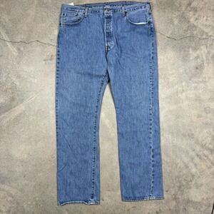 Levis 501xx Jeans Mens 40x32 Medium Wash Button Fly Blue Denim Straight Leg